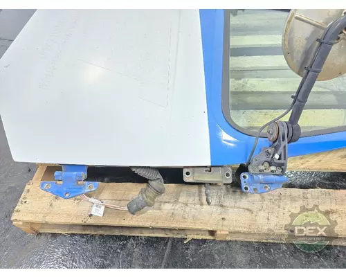 VOLVO VNM 200 Door Assembly, Front
