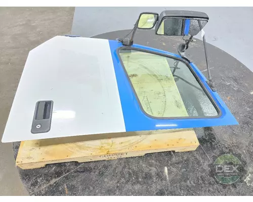 VOLVO VNM 200 Door Assembly, Front