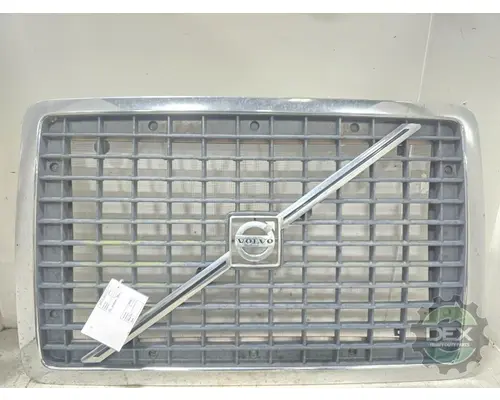 VOLVO VNM 200 Grille