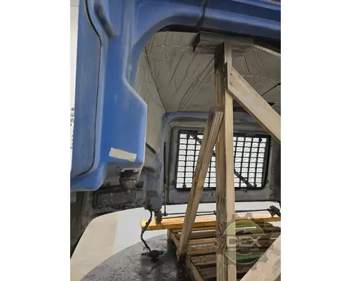VOLVO VNM 200 Hood