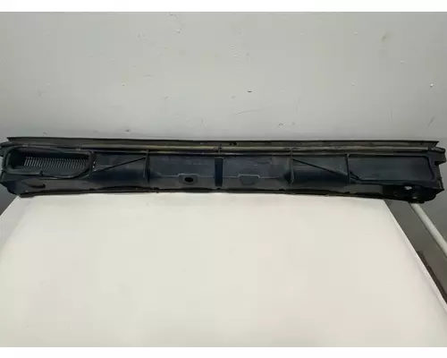 VOLVO VNM Gen 1 Windshield Drip Tray