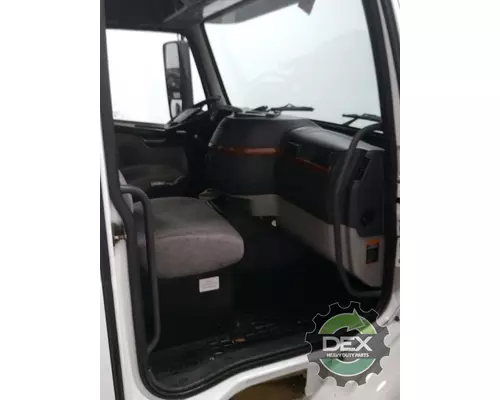 VOLVO VNM42T 8102 cab, complete