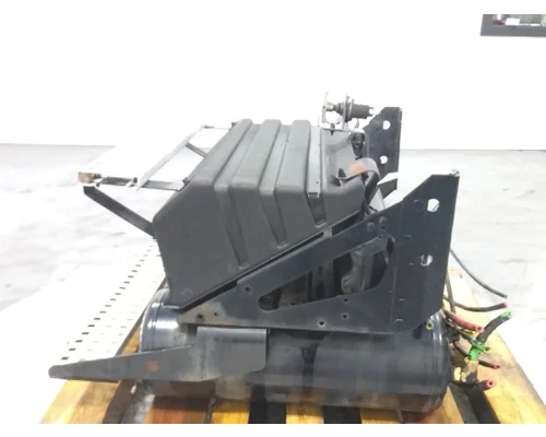 VOLVO VNM42T Battery Box