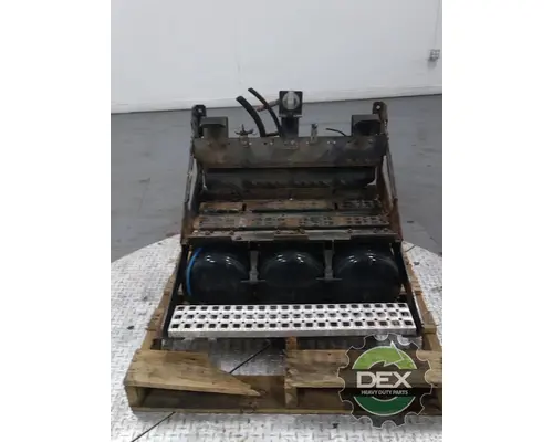 VOLVO VNM42T Battery Box