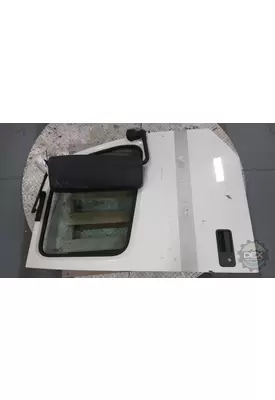 VOLVO VNM430 8311 side door, complete