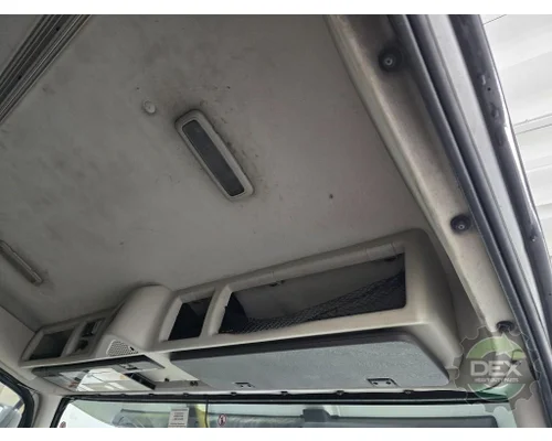 VOLVO VNM430 Cab