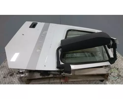 VOLVO VNM430 Door Assembly, Front