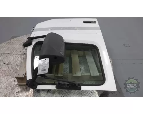VOLVO VNM430 Door Assembly, Front