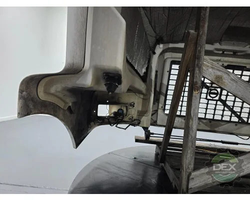 VOLVO VNM430 Hood