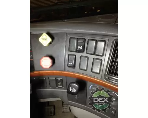 VOLVO VNM 8102 cab, complete