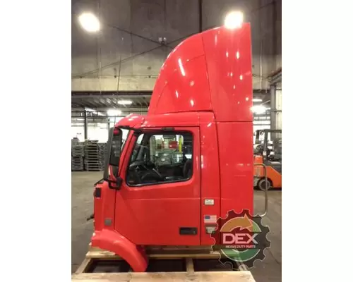 VOLVO VNM 8102 cab, complete