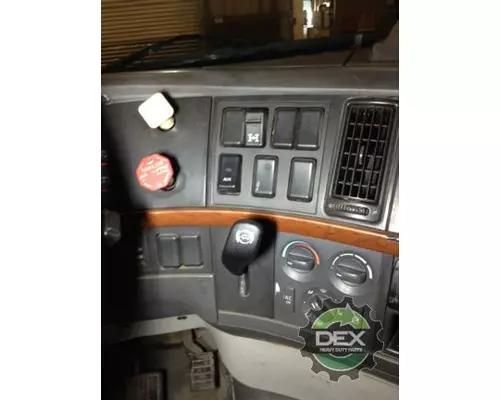 VOLVO VNM 8102 cab, complete