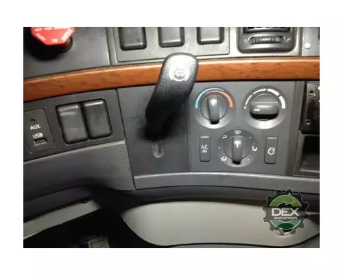 VOLVO VNM 8102 cab, complete