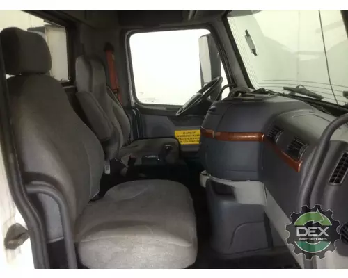 VOLVO VNM 8102 cab, complete