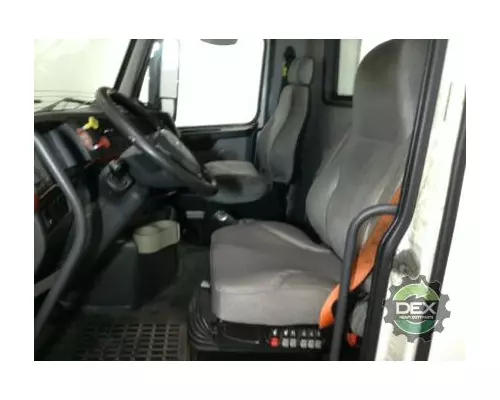 VOLVO VNM 8102 cab, complete