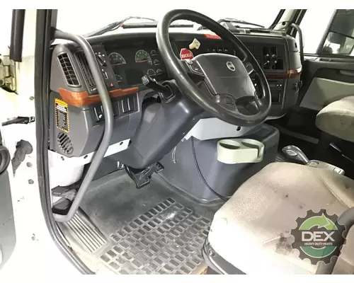 VOLVO VNM 8102 cab, complete