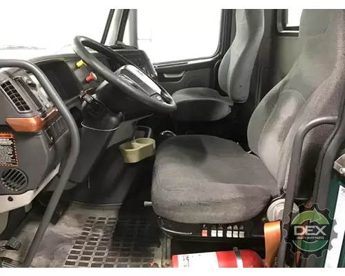 VOLVO VNM 8102 cab, complete