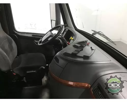 VOLVO VNM 8102 cab, complete