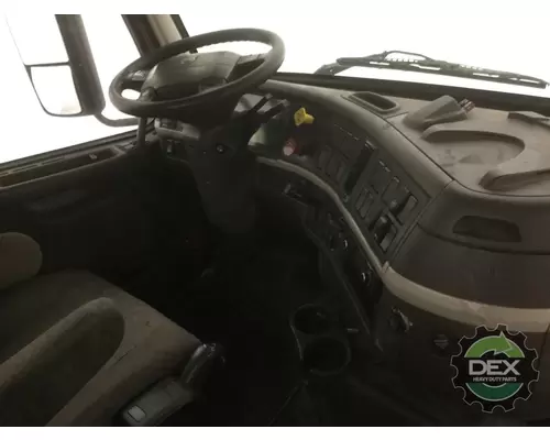 VOLVO VNM 8102 cab, complete