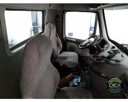 VOLVO VNM 8102 cab, complete