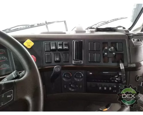 VOLVO VNM 8102 cab, complete