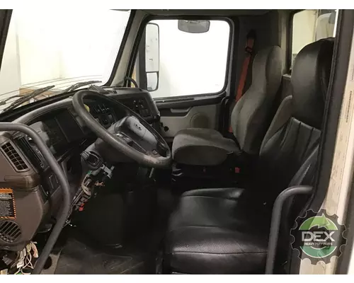 VOLVO VNM 8102 cab, complete