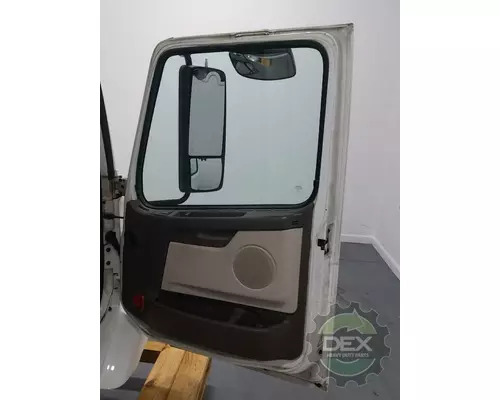 VOLVO VNM 8102 cab, complete