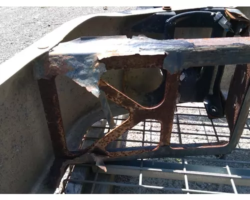 VOLVO VNM 8611 bumper, front