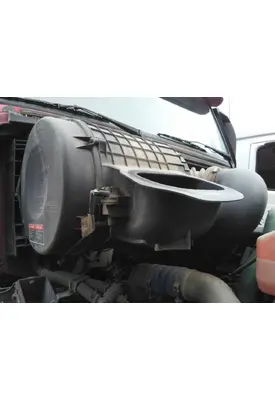 VOLVO VNM AIR CLEANER
