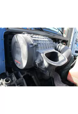 VOLVO VNM AIR CLEANER