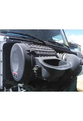 VOLVO VNM AIR CLEANER