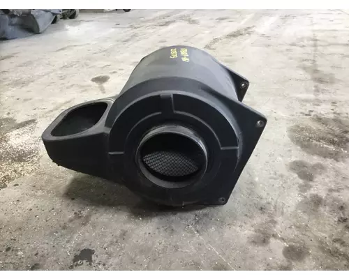 VOLVO VNM AIR CLEANER