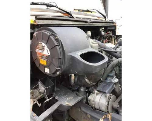 VOLVO VNM AIR CLEANER