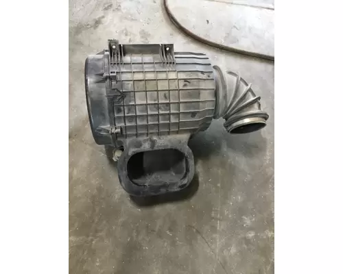 VOLVO VNM AIR CLEANER