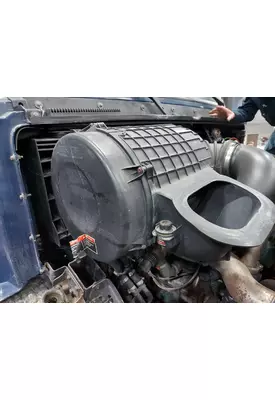 VOLVO VNM AIR CLEANER