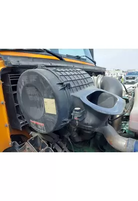 VOLVO VNM AIR CLEANER