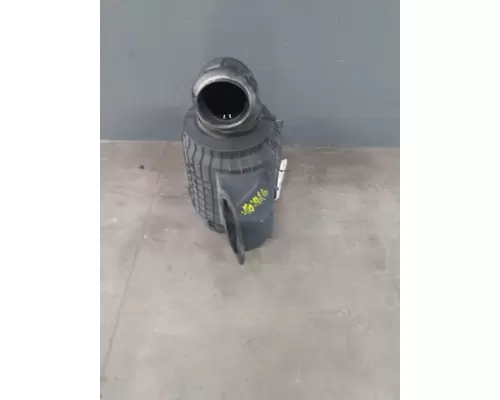 VOLVO VNM AIR CLEANER