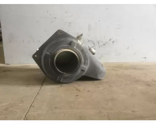 VOLVO VNM AIR CLEANER