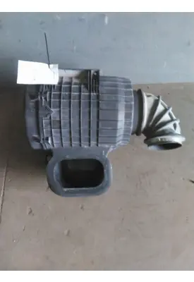 VOLVO VNM AIR CLEANER