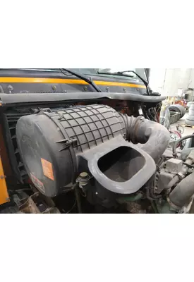 VOLVO VNM AIR CLEANER