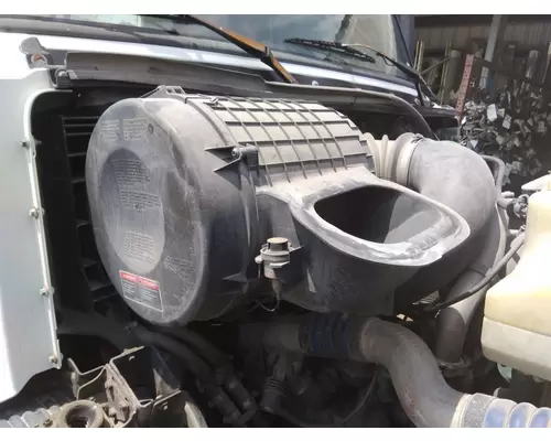 VOLVO VNM AIR CLEANER