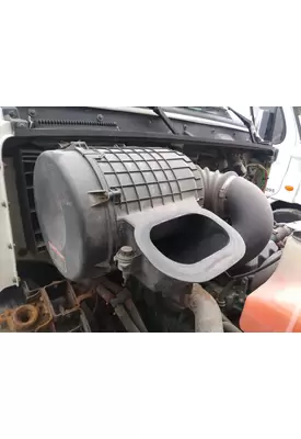 VOLVO VNM AIR CLEANER