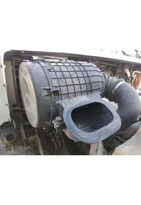 VOLVO VNM AIR CLEANER
