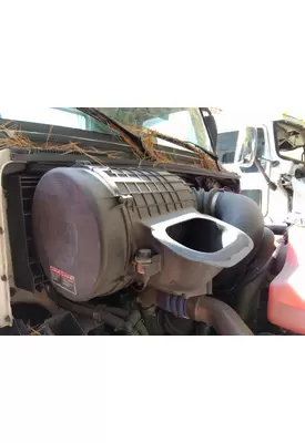 VOLVO VNM AIR CLEANER