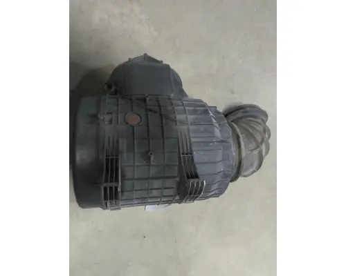 VOLVO VNM AIR CLEANER