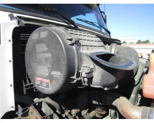 VOLVO VNM AIR CLEANER