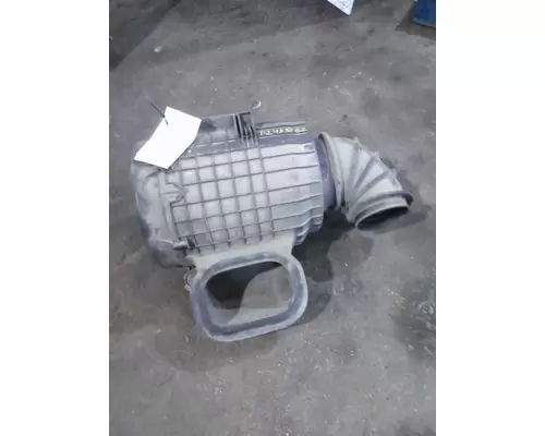 VOLVO VNM AIR CLEANER