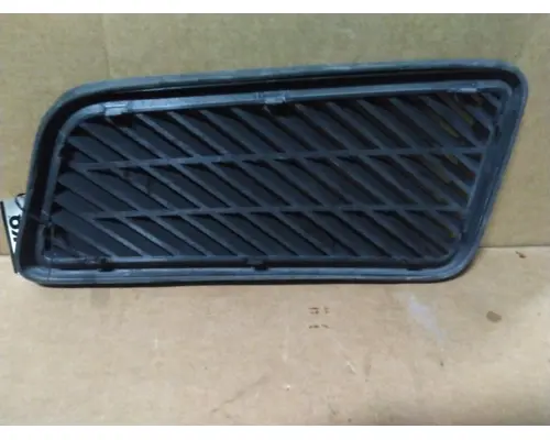 VOLVO VNM AIR INTAKE LOUVERCOVER
