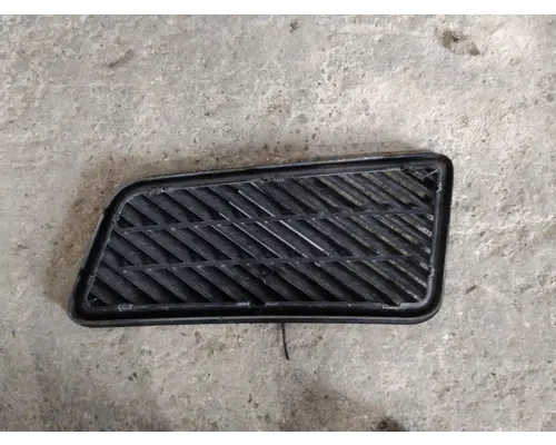 VOLVO VNM AIR INTAKE LOUVERCOVER
