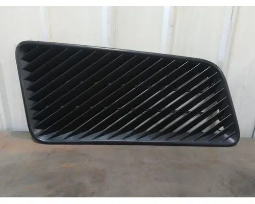 VOLVO VNM AIR INTAKE LOUVERCOVER